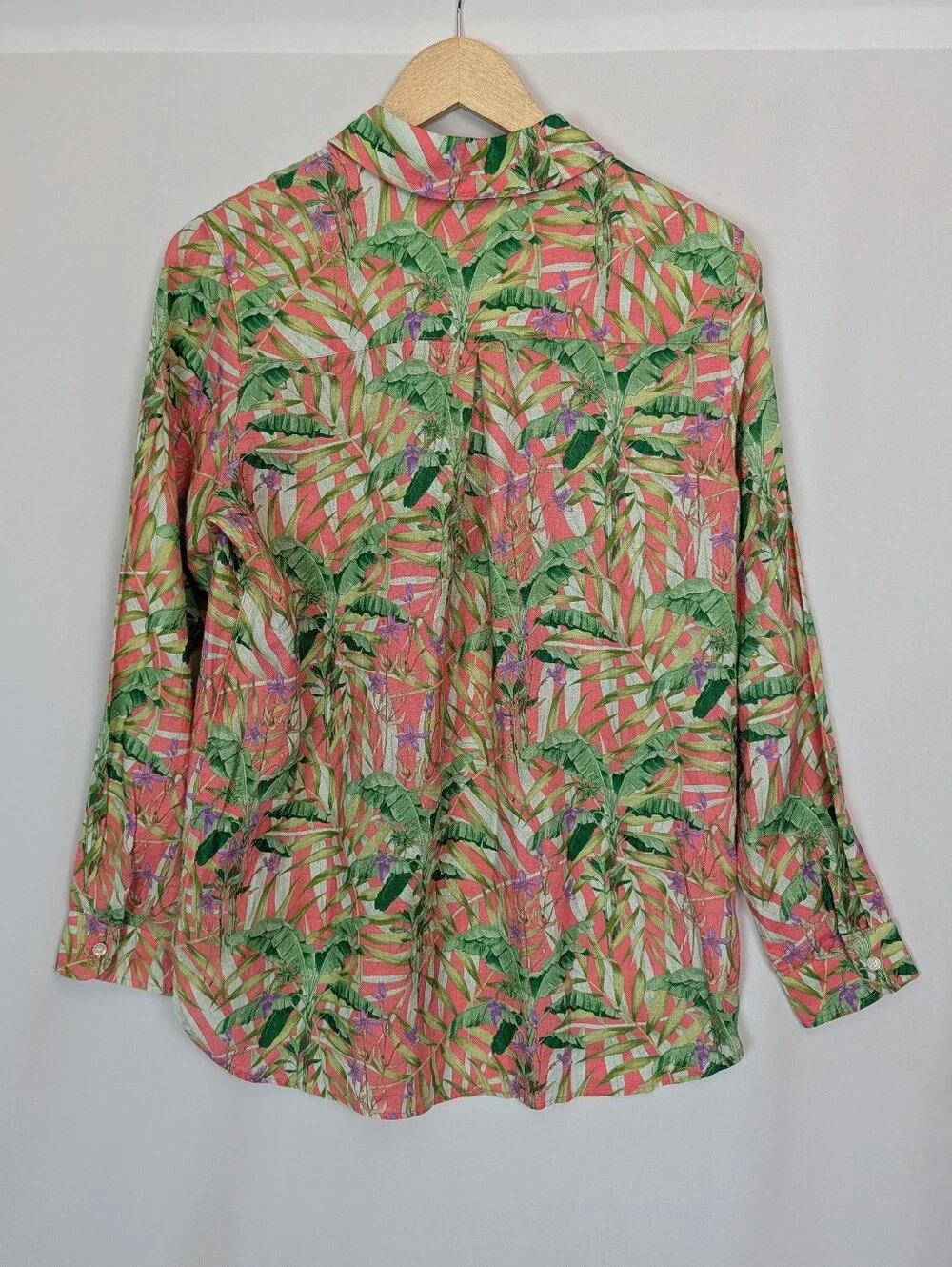 J.McLaughlin Britt Linen Button-Up Blouse Tropical - Picture 2 of 8